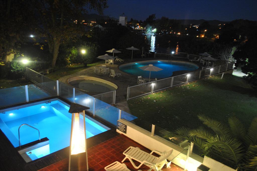 Hostal De La Costa Вила Карлос Пас Екстериор снимка